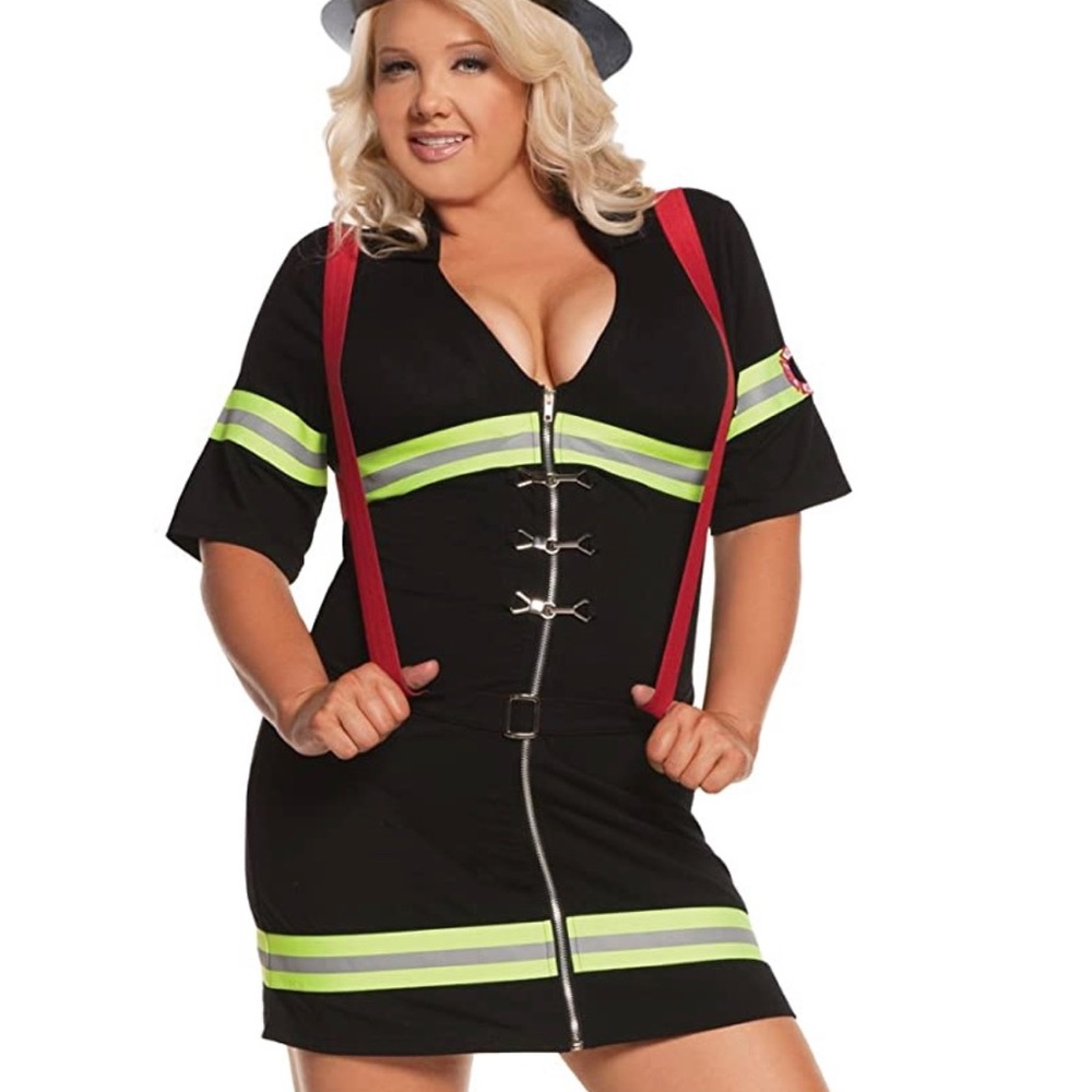 3/$15💕 🔥 Sexy 👩🏽‍🚒 Firefighters costume